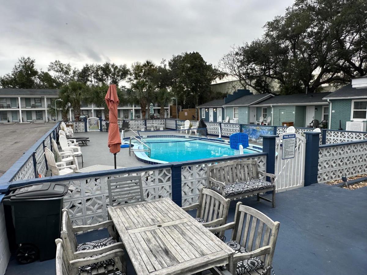 Gulf Coast Inn กัลฟ์บรีซ ภายนอก รูปภาพ